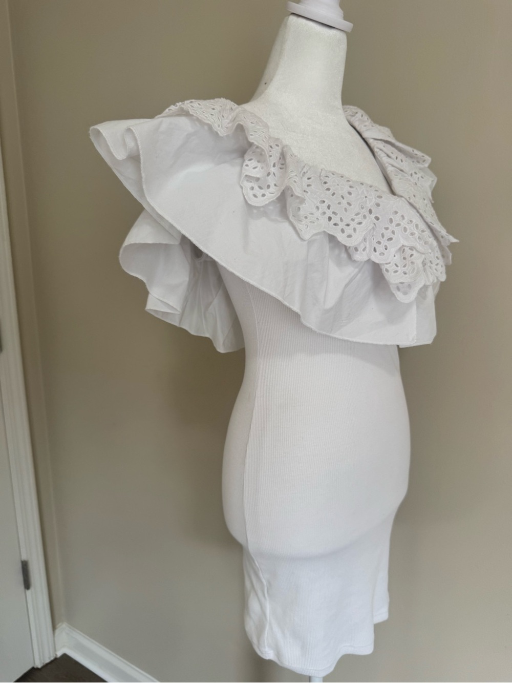 Zara White Off Shoulder Eyelet Ruffle Ribbed Mini Dress - Picture 5 of 7